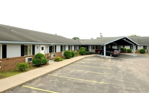 Americas Best Value Inn Story City Экстерьер фото