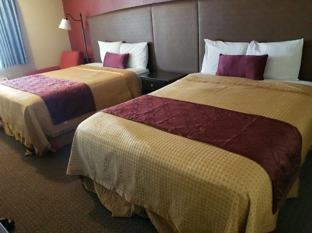 Americas Best Value Inn Story City Экстерьер фото