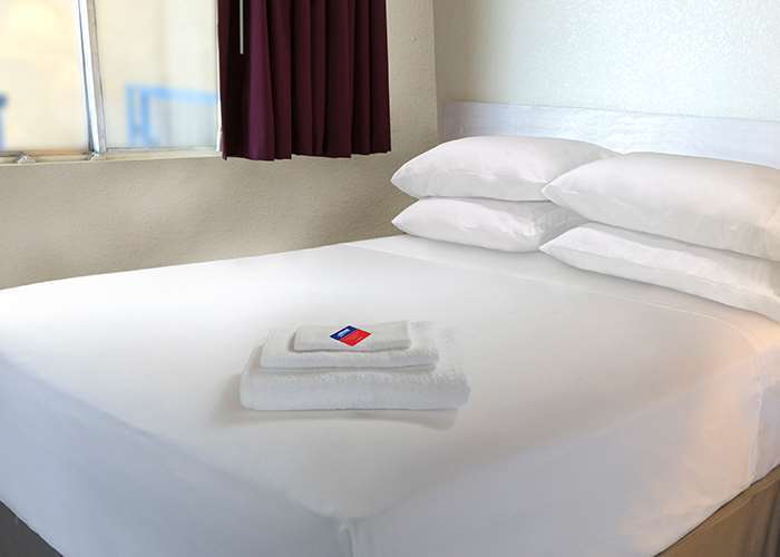 Americas Best Value Inn Story City Номер фото